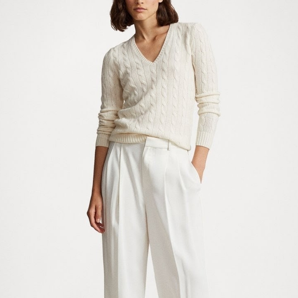 Tommy Hilfiger Cable Knit V-Neck Sweater